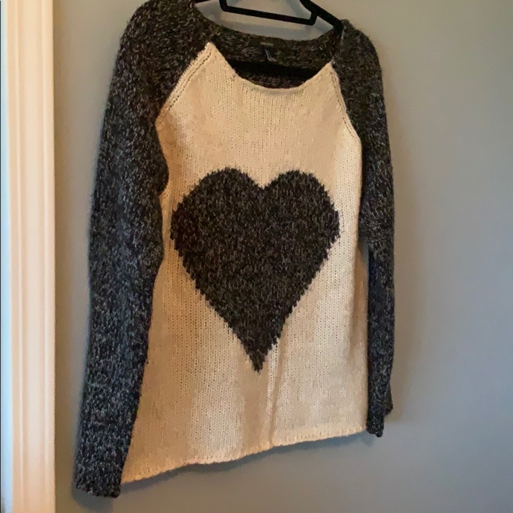 Heart Sweater - Picture 2 of 5